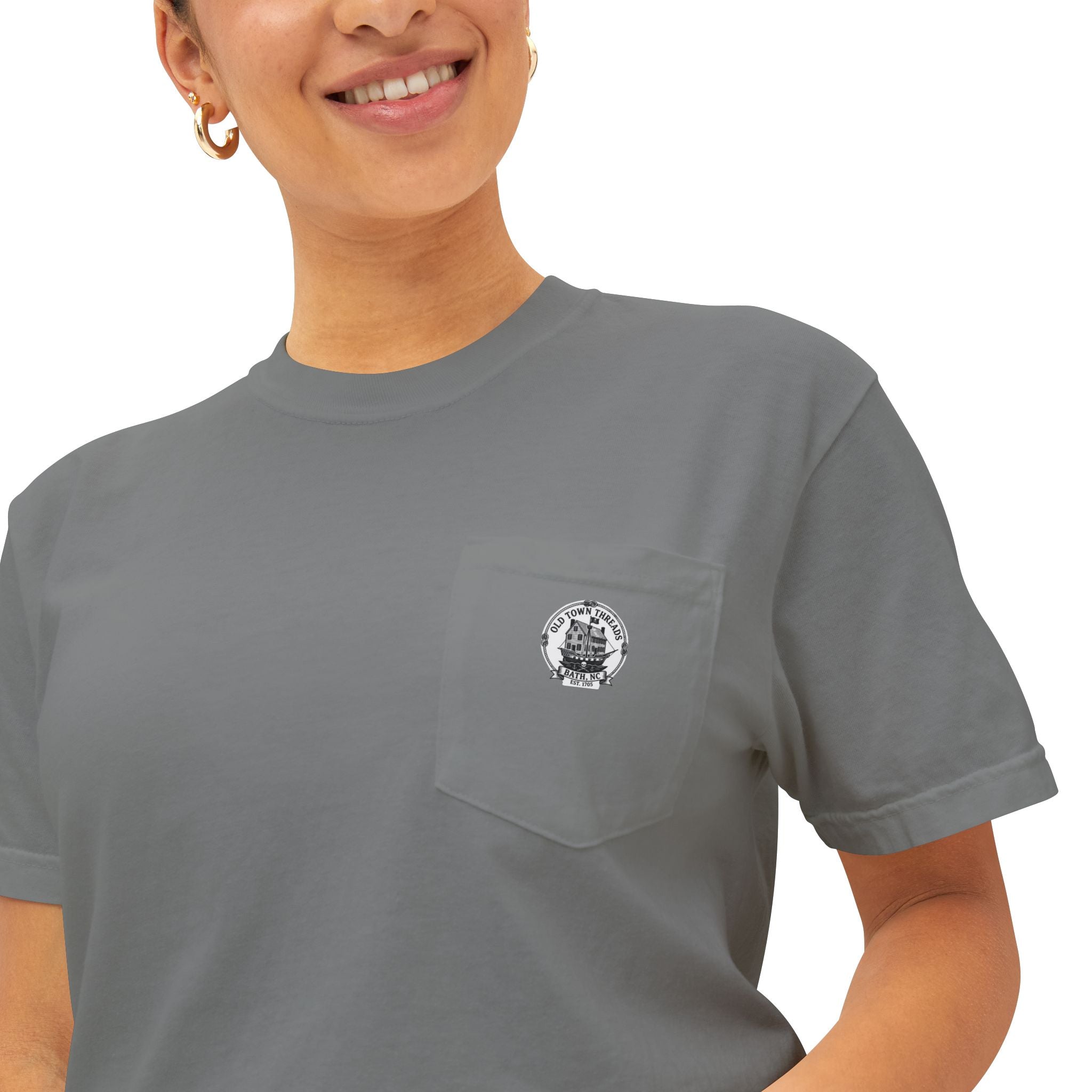 Queen Anne's Revenge - Pocket T-shirt Bath NC