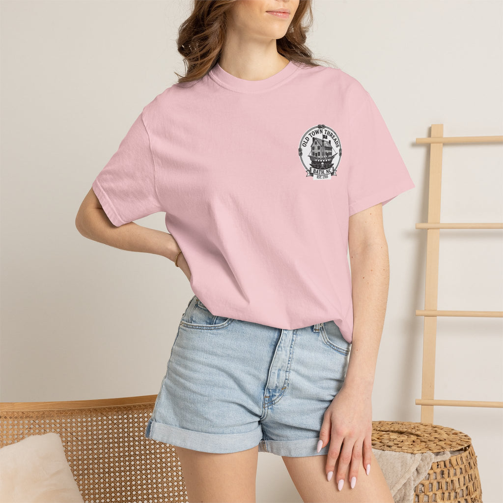 Bath, NC Waterfront Kayak & Sail Graphic T-Shirt