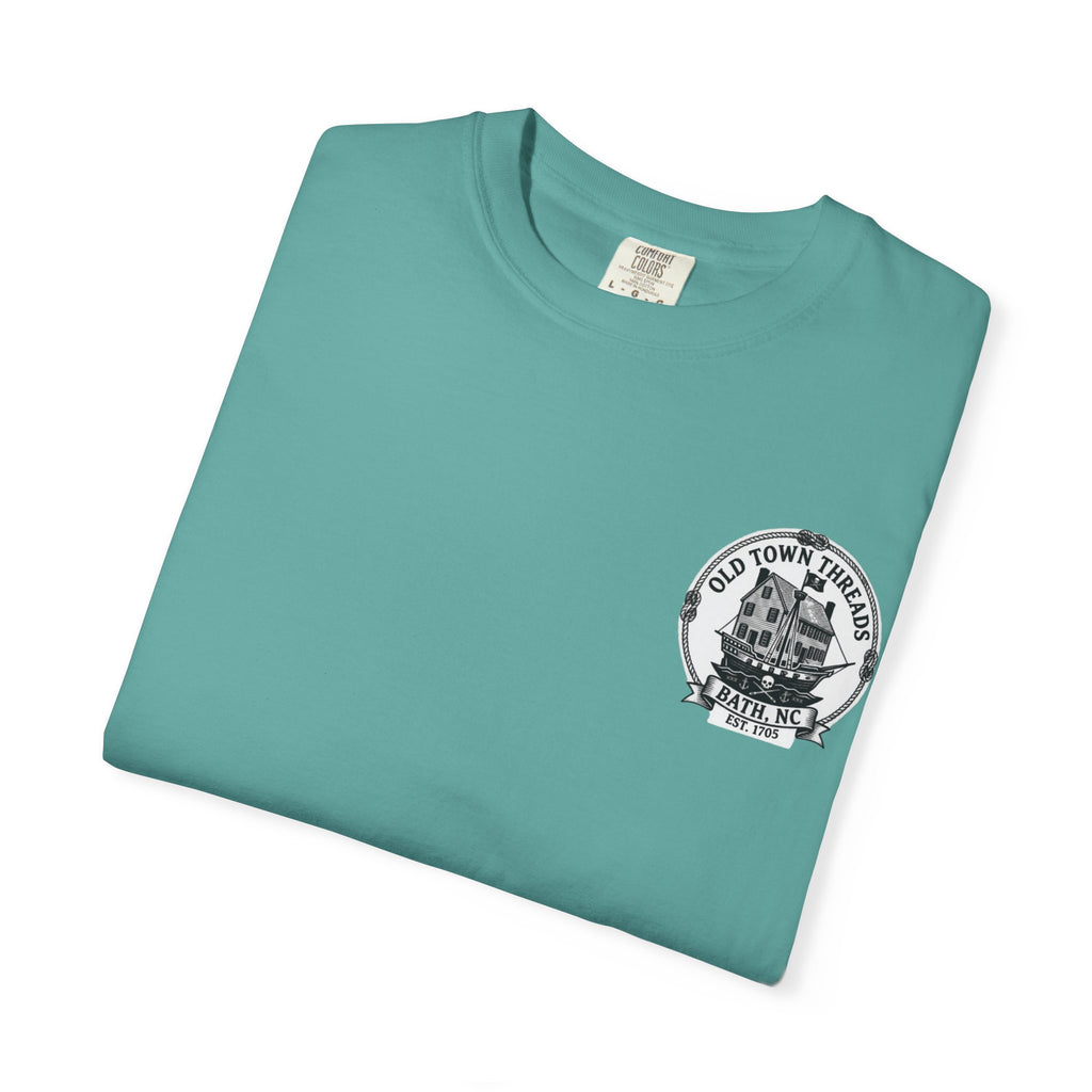 Bath, NC Waterfront Kayak & Sail Graphic T-Shirt