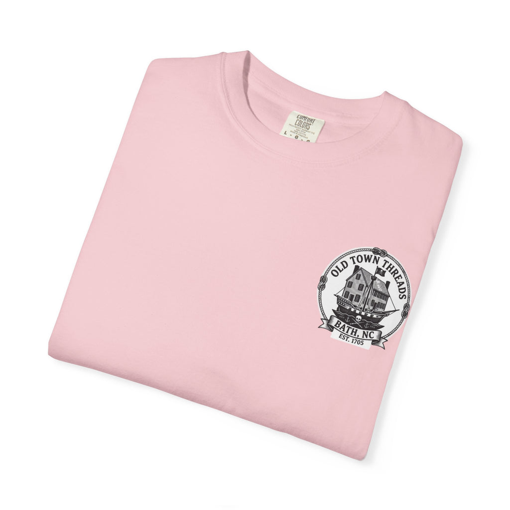 Bath, NC Waterfront Kayak & Sail Graphic T-Shirt